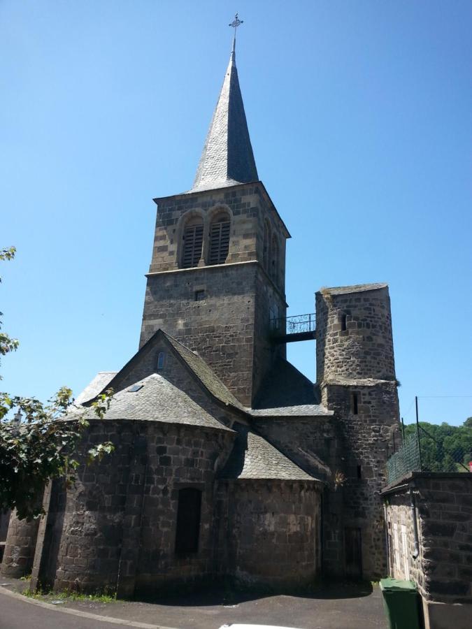 La Verte Salamandre Allanche Exterior photo